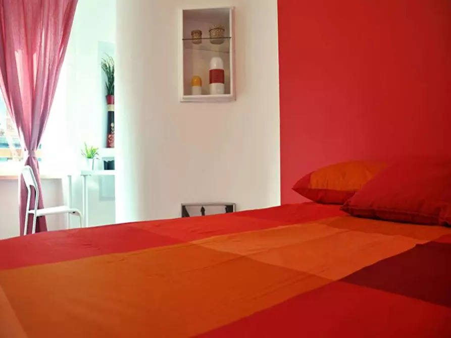 Immagine 9 di Camera in affitto  in Via Plinio a Milano