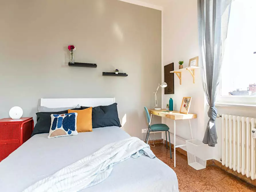 Immagine 3 di Camera in affitto  in Via Arcivescovo Romilli a Milano