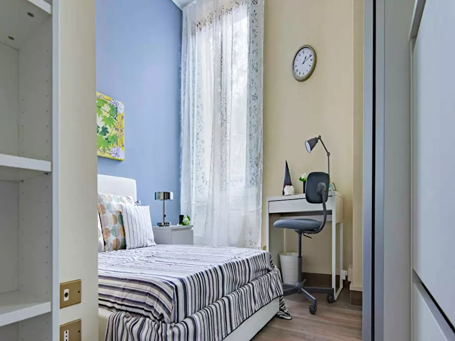 Immagine 3 di Camera in affitto  in Viale Nazario Sauro a Milano