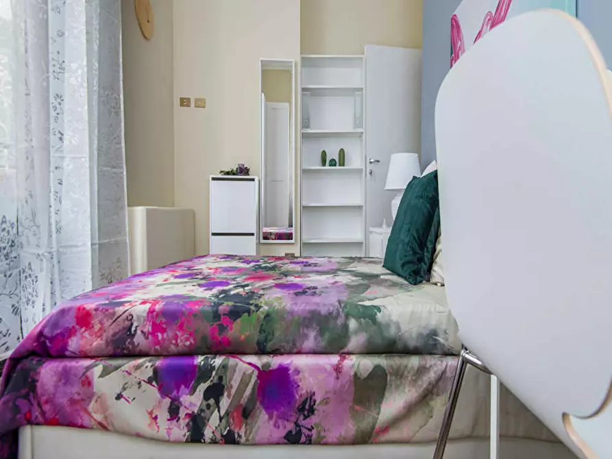 Immagine 4 di Camera in affitto  in Viale Nazario Sauro a Milano