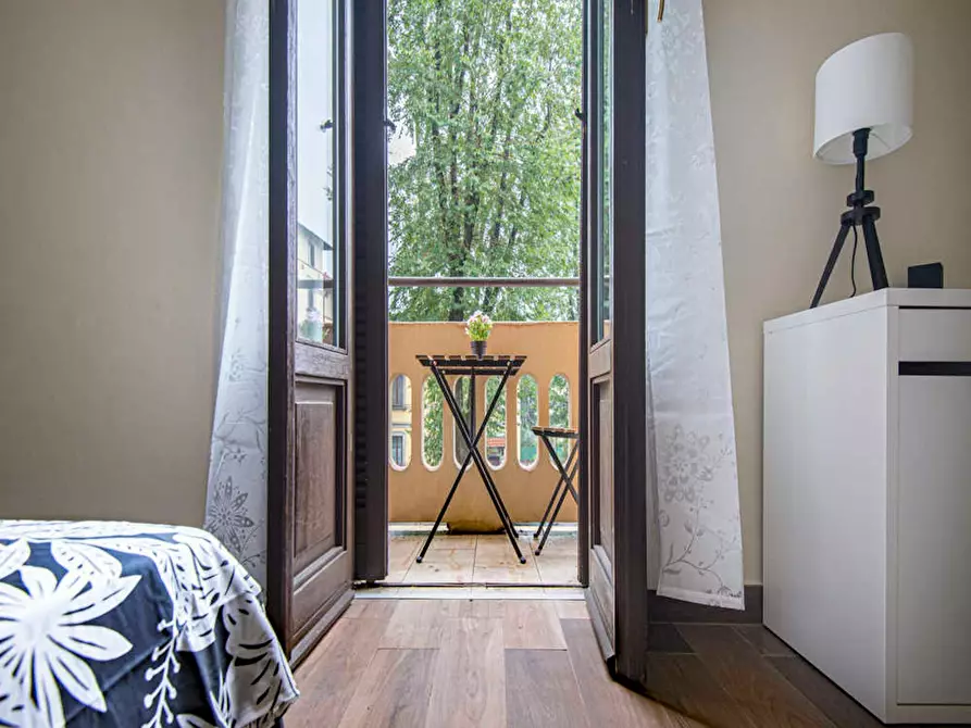 Immagine 2 di Camera in affitto  in Viale Nazario Sauro a Milano