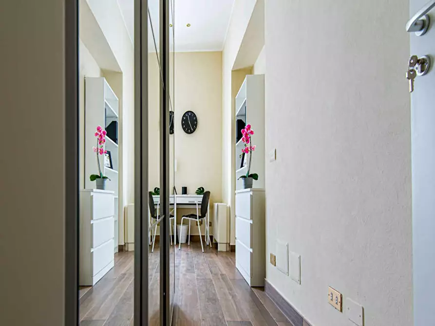 Immagine 8 di Camera in affitto  in Viale Nazario Sauro a Milano