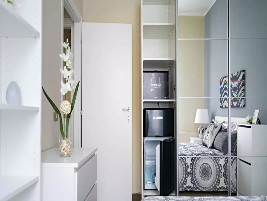 Immagine 9 di Camera in affitto  in Viale Nazario Sauro a Milano