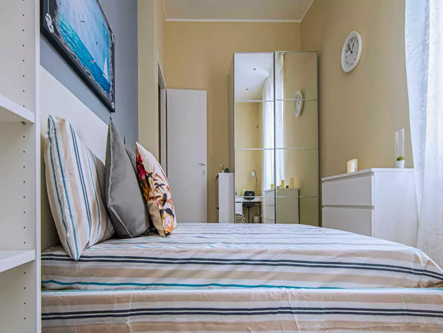 Immagine 1 di Camera in affitto  in Viale Nazario Sauro a Milano