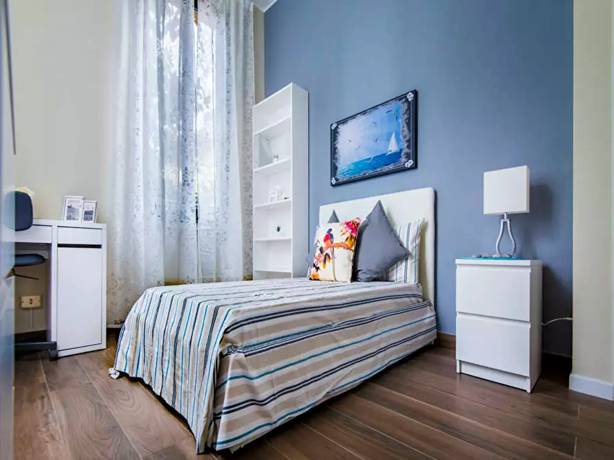 Immagine 2 di Camera in affitto  in Viale Nazario Sauro a Milano