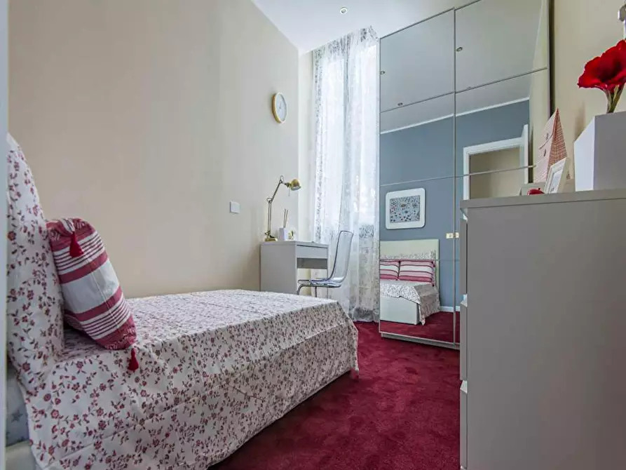 Immagine 2 di Camera in affitto  in Viale Nazario Sauro a Milano