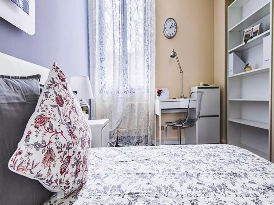 Immagine 6 di Camera in affitto  in Viale Nazario Sauro a Milano