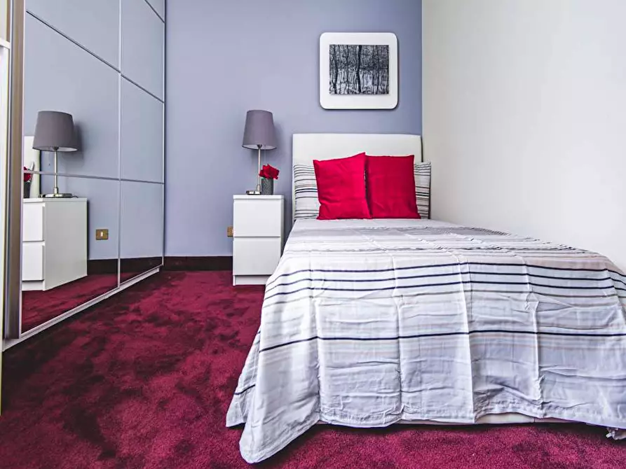 Immagine 1 di Camera in affitto  in Viale Nazario Sauro a Milano