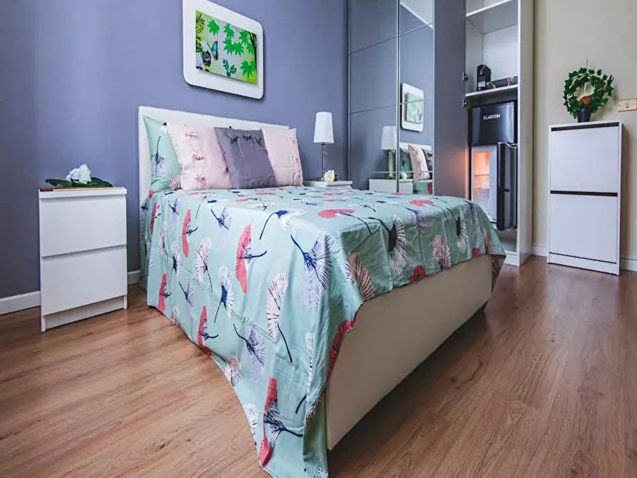 Immagine 2 di Camera in affitto  in Viale Nazario Sauro a Milano