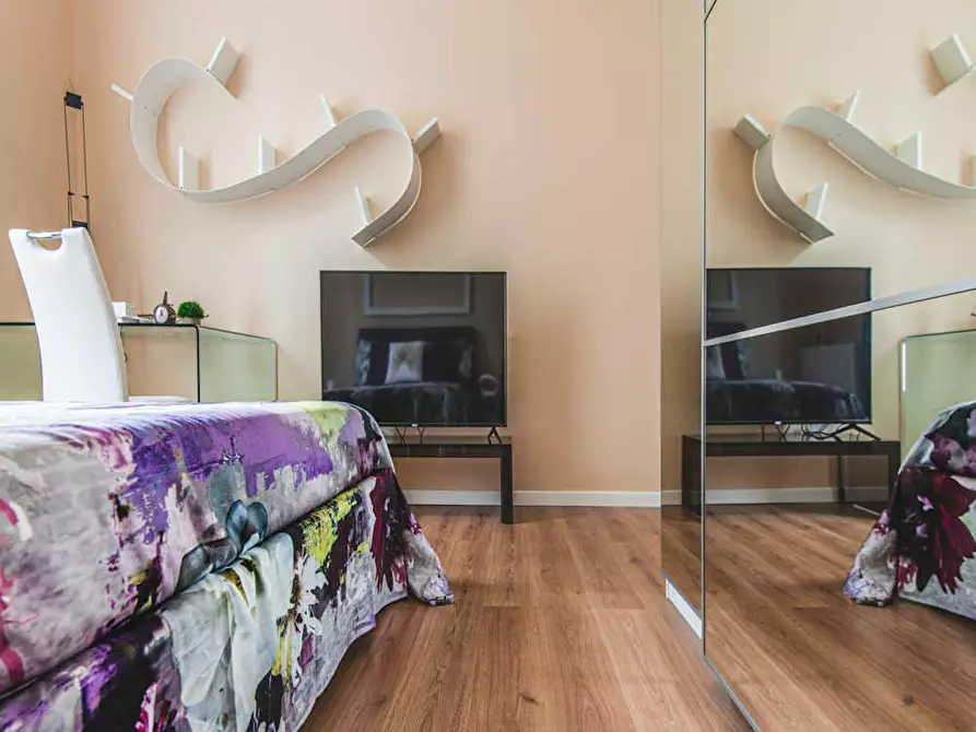 Immagine 6 di Camera in affitto  in Viale Nazario Sauro a Milano