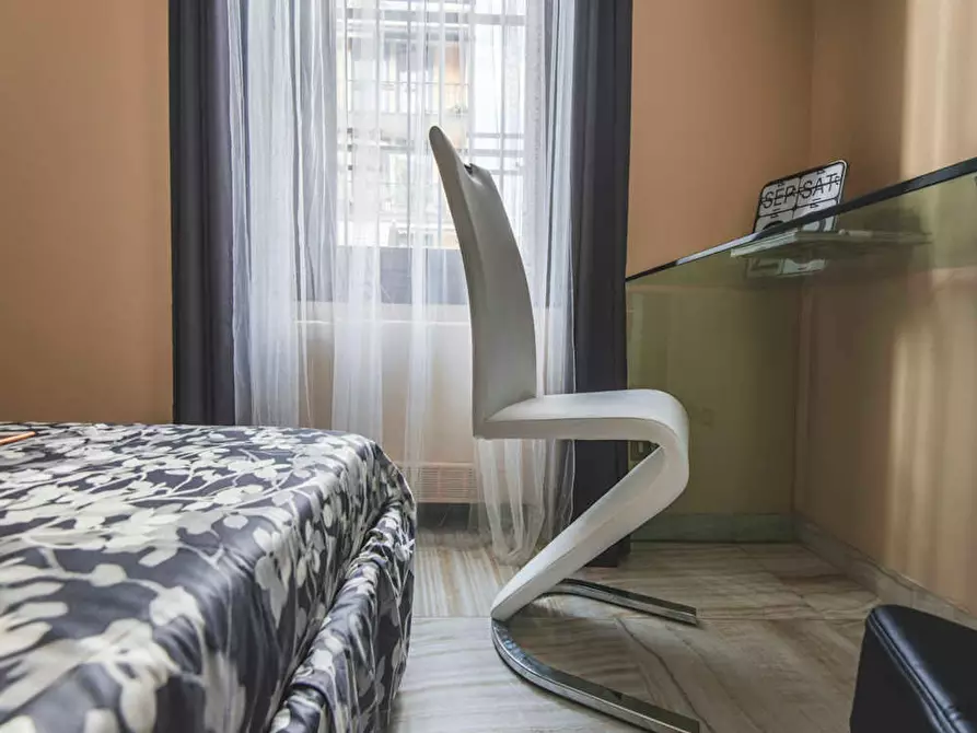 Immagine 5 di Camera in affitto  in Viale Nazario Sauro a Milano