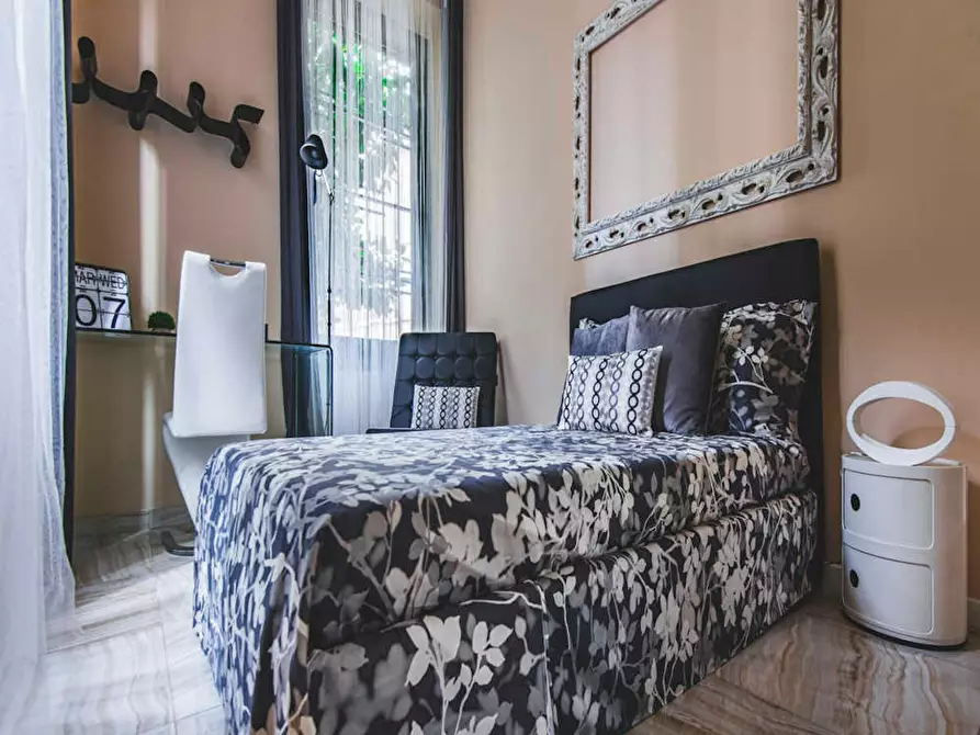 Immagine 7 di Camera in affitto  in Viale Nazario Sauro a Milano