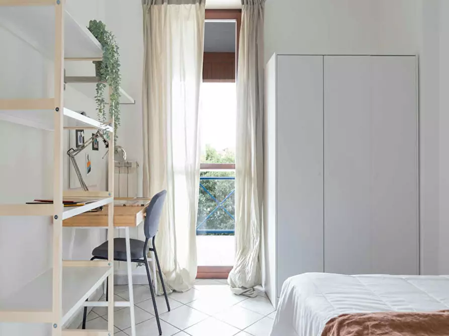 Immagine 1 di Camera in affitto  in Strada del Fortino a Torino