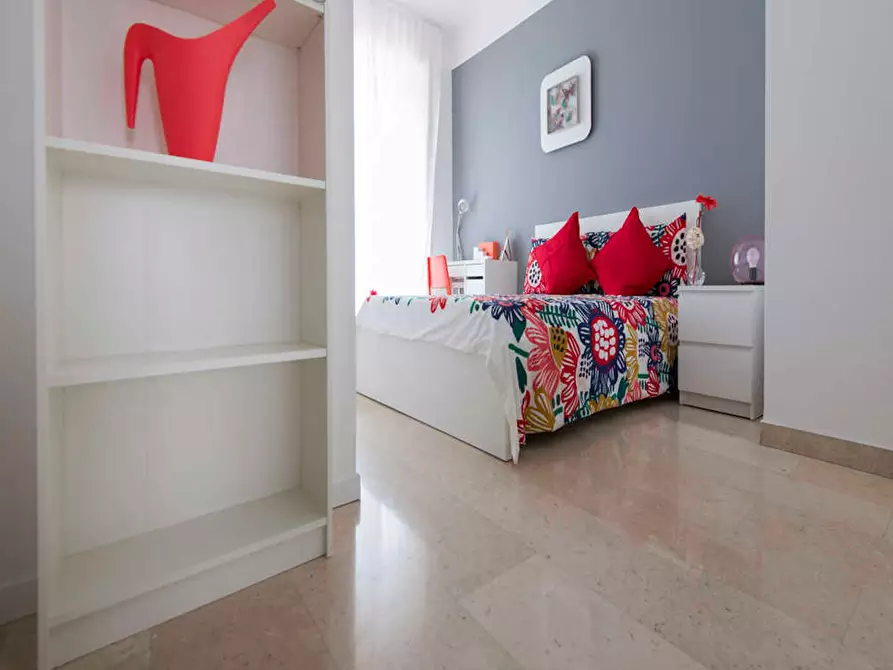 Immagine 3 di Camera in affitto  in Via Tito Vignoli a Milano