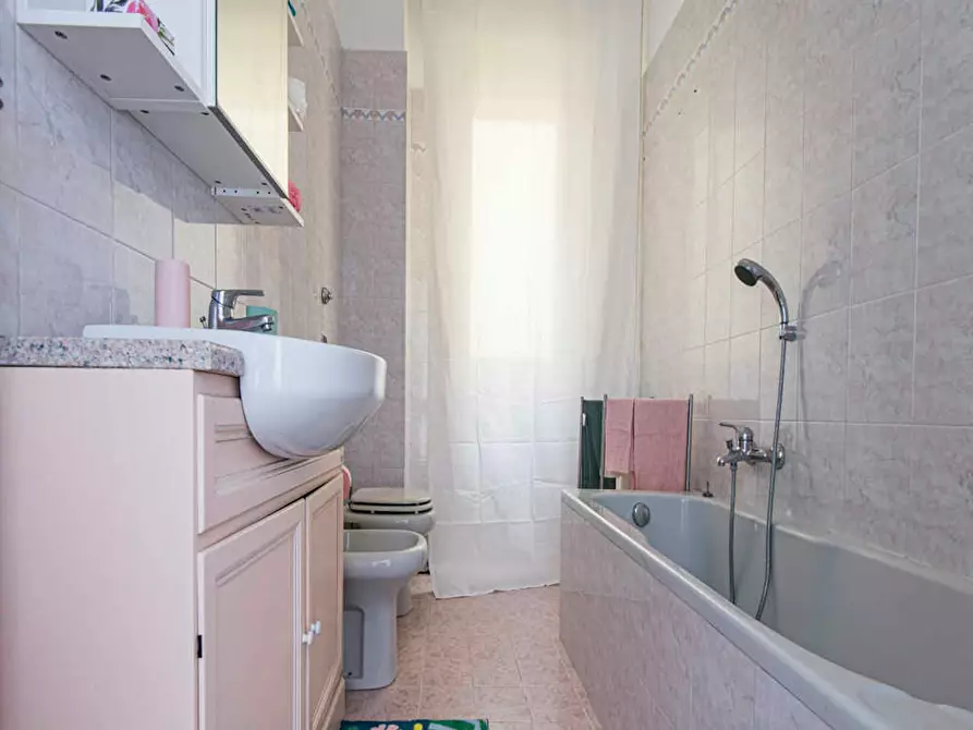 Immagine 8 di Camera in affitto  in Via Tito Vignoli a Milano