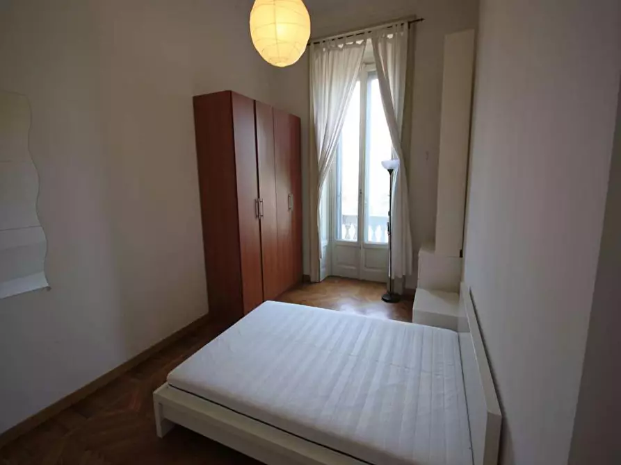 Immagine 10 di Camera in affitto  in Piazza Ventiquattro Maggio a Milano