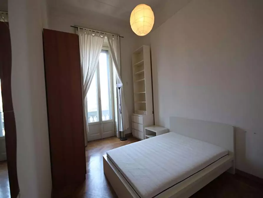 Immagine 2 di Camera in affitto  in Piazza Ventiquattro Maggio a Milano