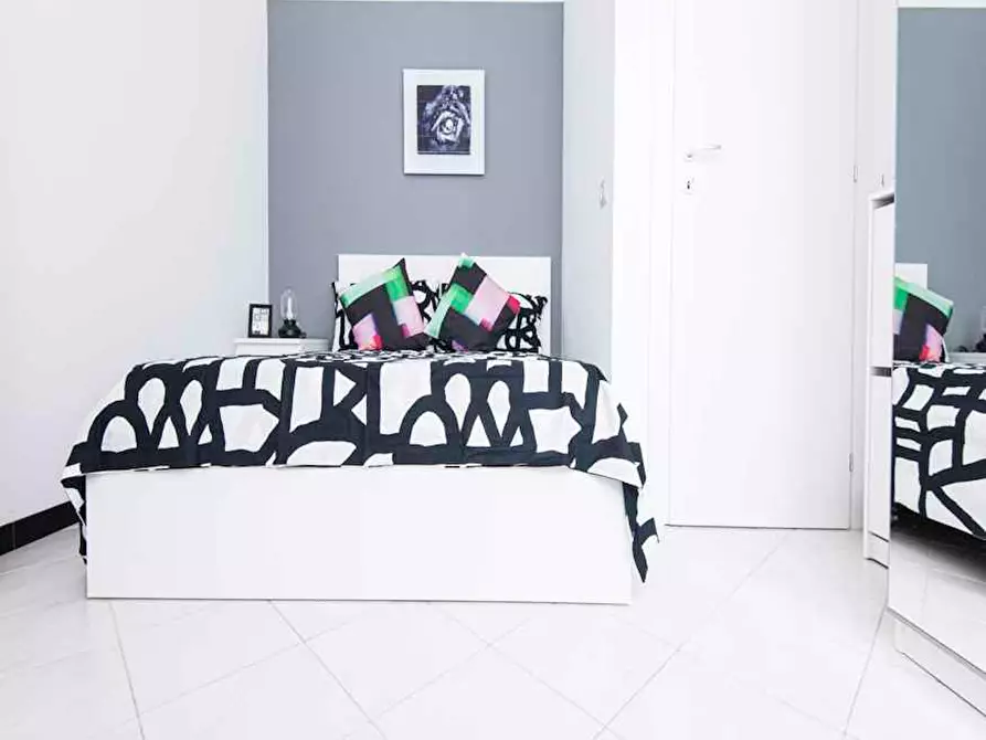 Immagine 6 di Camera in affitto  in Via Risorgimento a Sesto San Giovanni