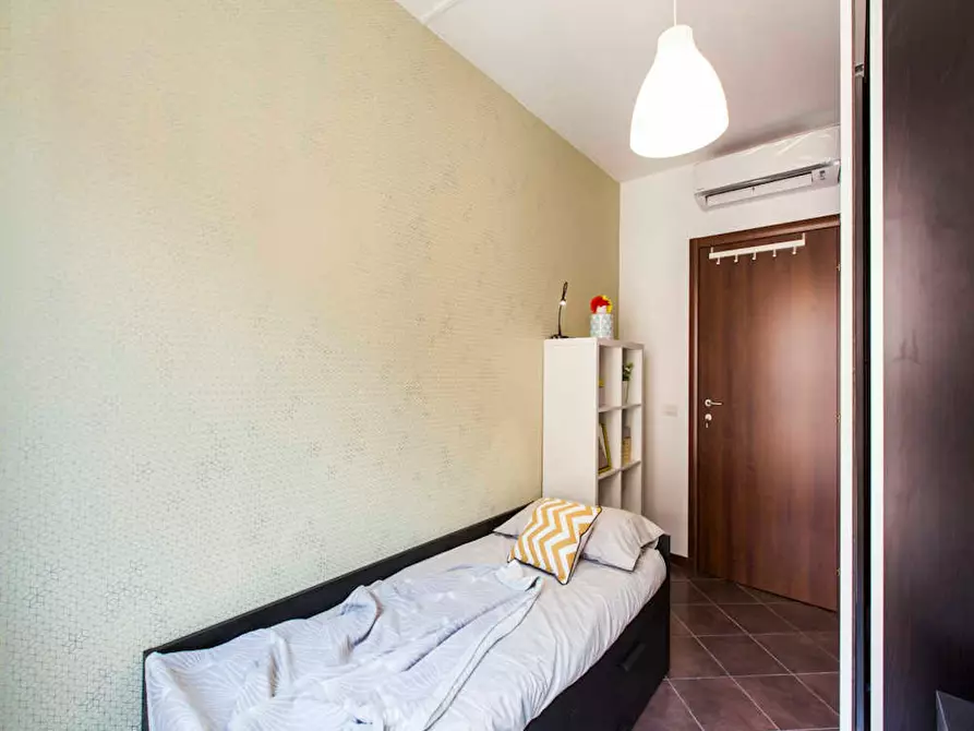 Immagine 2 di Camera in affitto  in Via Privata San Martiniano a Milano