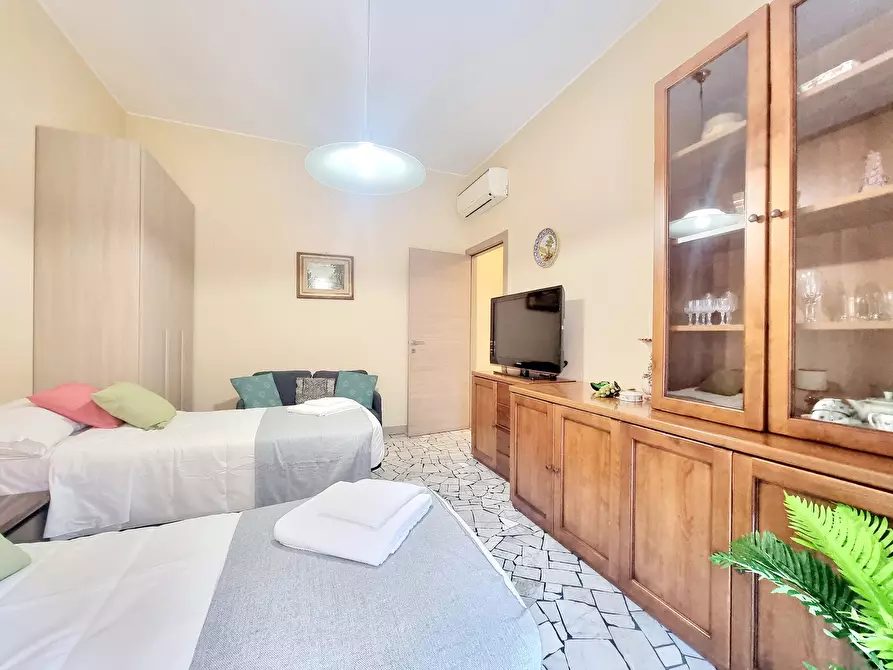 Immagine 5 di Appartamento in affitto  in Via Mincio a Milano