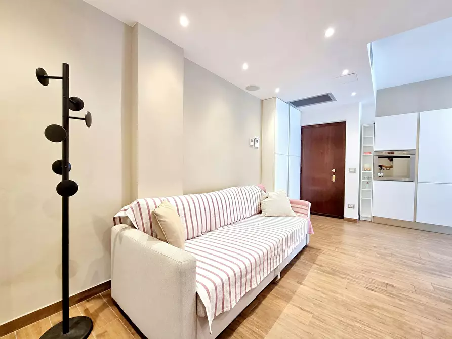 Immagine 4 di Appartamento in affitto  in Alzaia Naviglio Pavese a Milano