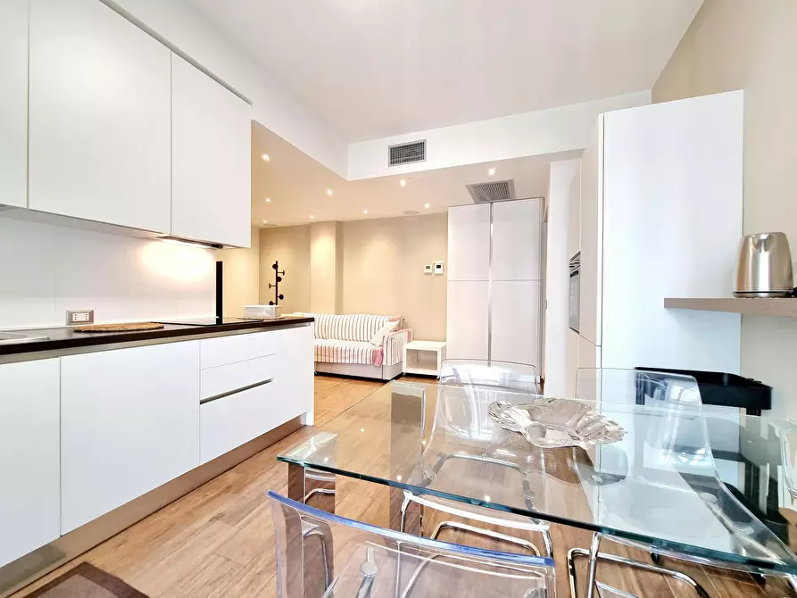 Immagine 7 di Appartamento in affitto  in Alzaia Naviglio Pavese a Milano