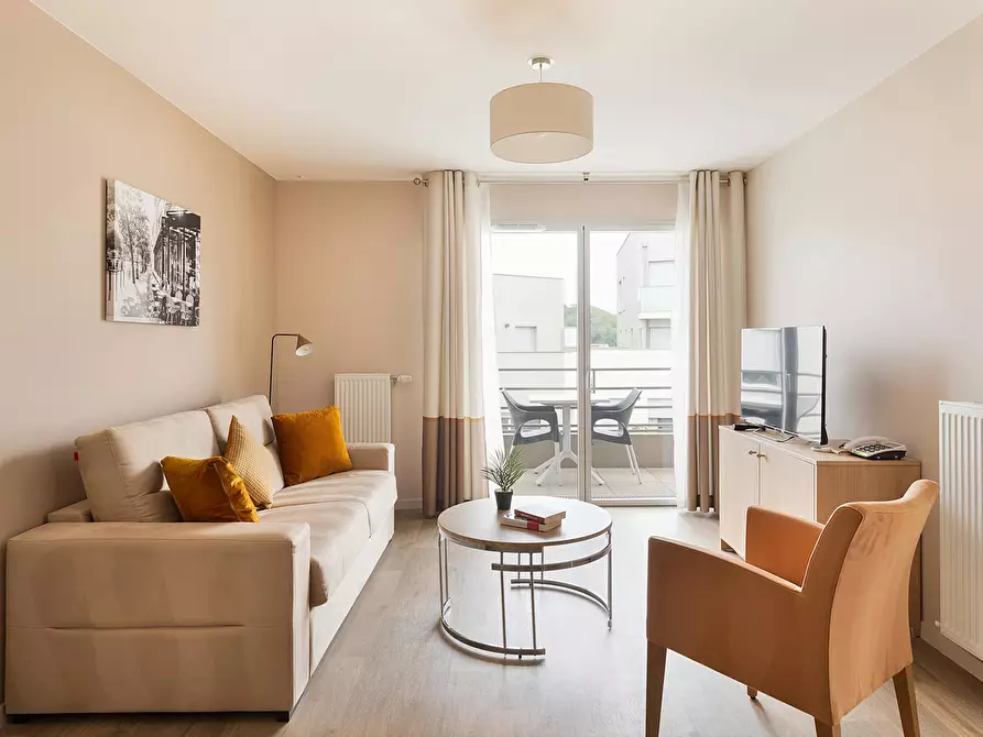 Immagine 2 di Appartamento in affitto  in Rue Gaston Lauriau a Montreuil