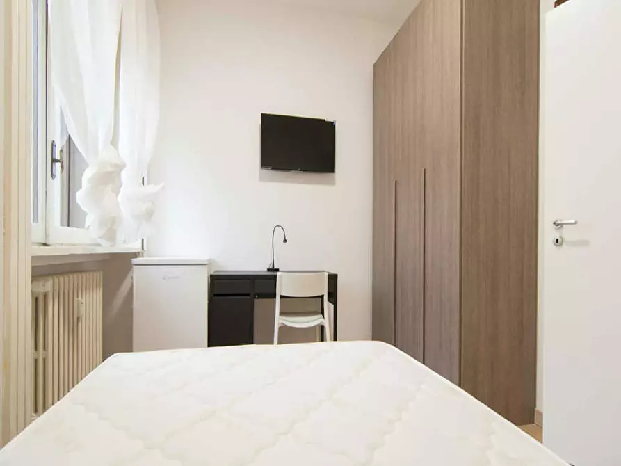 Immagine 4 di Camera in affitto  in Via Rodolfo Farneti a Milano