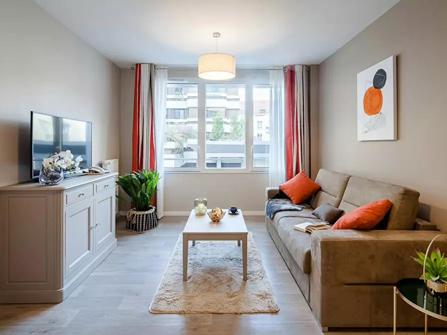 Immagine 3 di Appartamento in affitto  in Rue Diderot a Suresnes