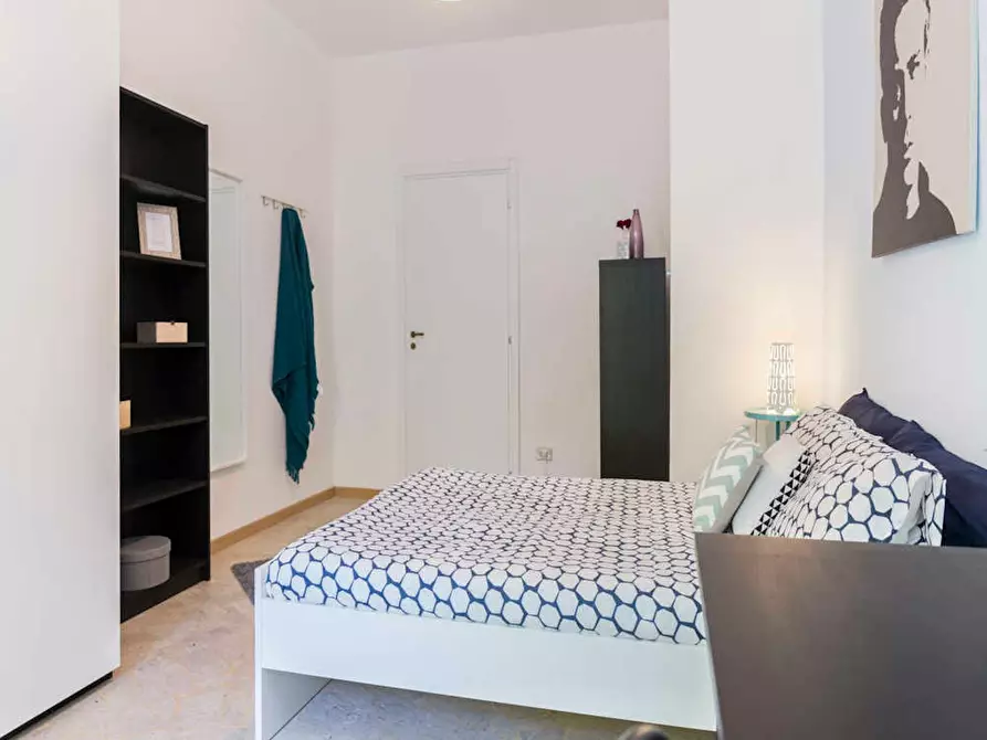 Immagine 1 di Camera in affitto  in Via dei Pioppi a Buccinasco