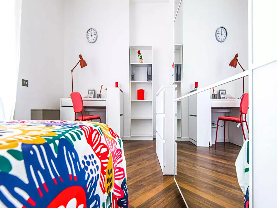 Immagine 8 di Camera in affitto  in Via Roberto Bellarmino a Milano