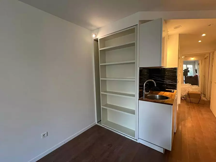 Immagine 2 di Appartamento in affitto  in Rue de Longchamp a Neuilly-sur-Seine