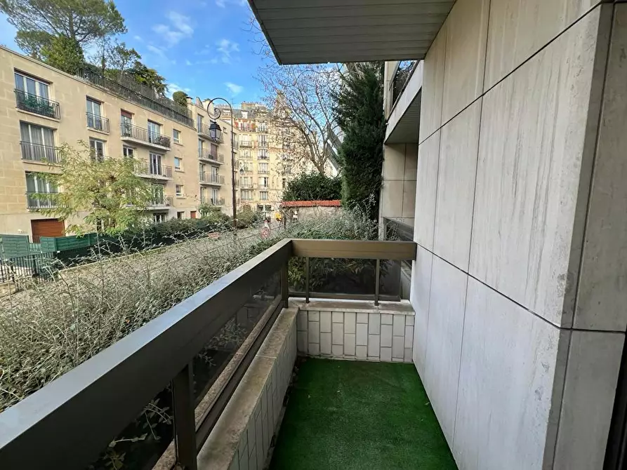 Immagine 7 di Appartamento in affitto  in Rue de Longchamp a Neuilly-sur-Seine