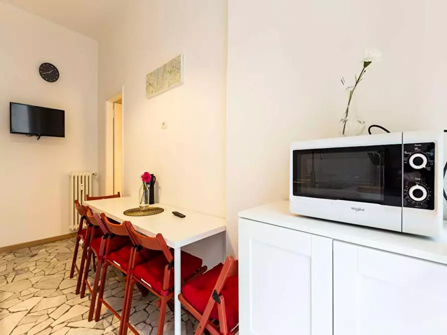 Immagine 10 di Camera in affitto  in Corso di Porta Romana a Milano
