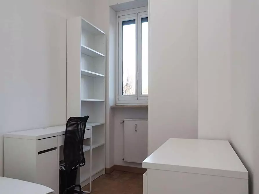 Immagine 4 di Camera in affitto  in Via Vincenzo Giordano Orsini a Milano