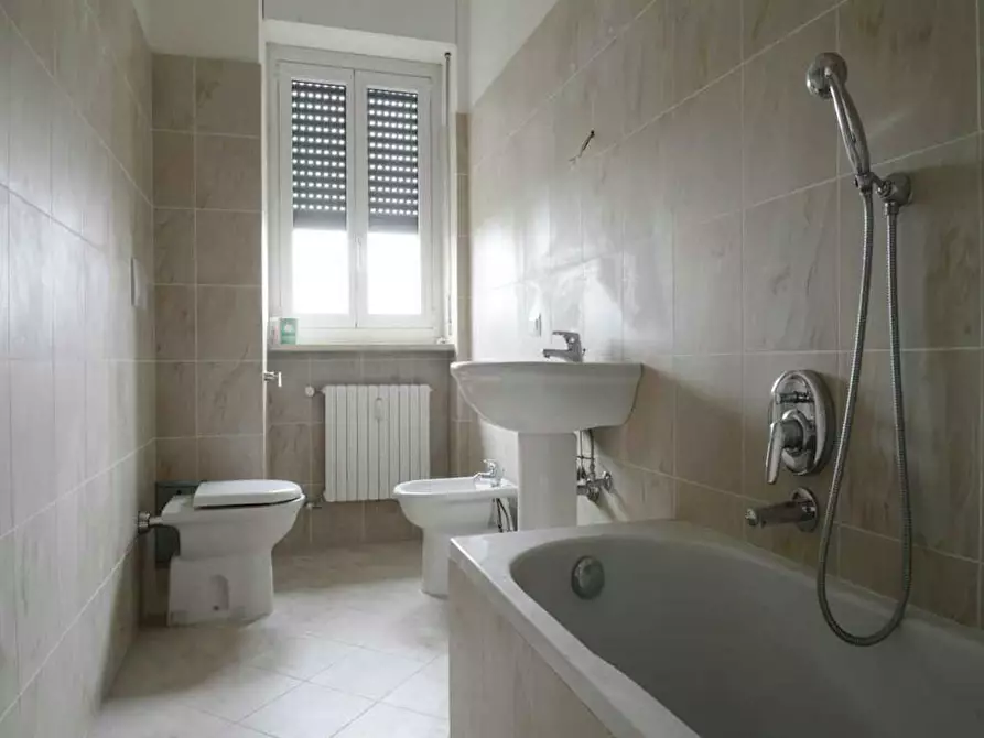 Immagine 7 di Camera in affitto  in Via Vincenzo Giordano Orsini a Milano