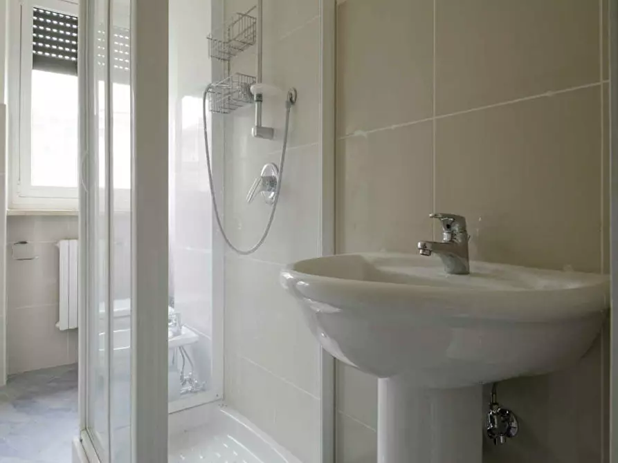 Immagine 9 di Camera in affitto  in Via Vincenzo Giordano Orsini a Milano