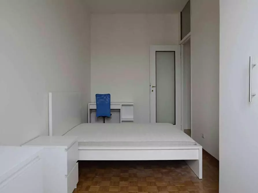 Immagine 1 di Camera in affitto  in Via Vincenzo Giordano Orsini a Milano