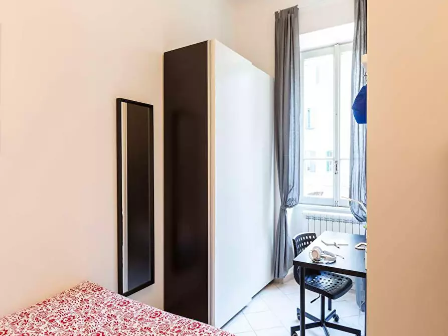 Immagine 3 di Camera in affitto  in Via Paolo Bassi a Milano