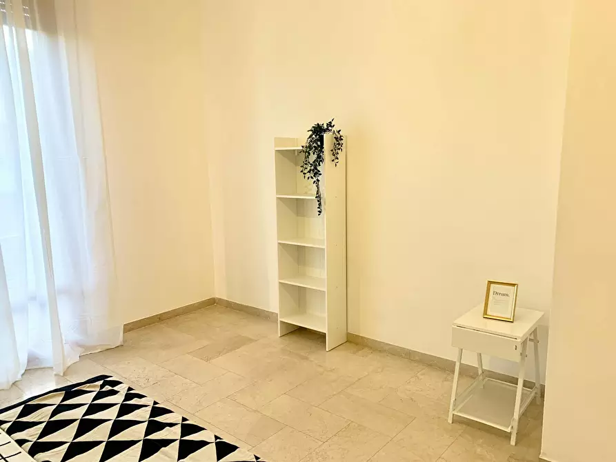 Immagine 5 di Camera in affitto  in Viale Francesco Redi a Firenze
