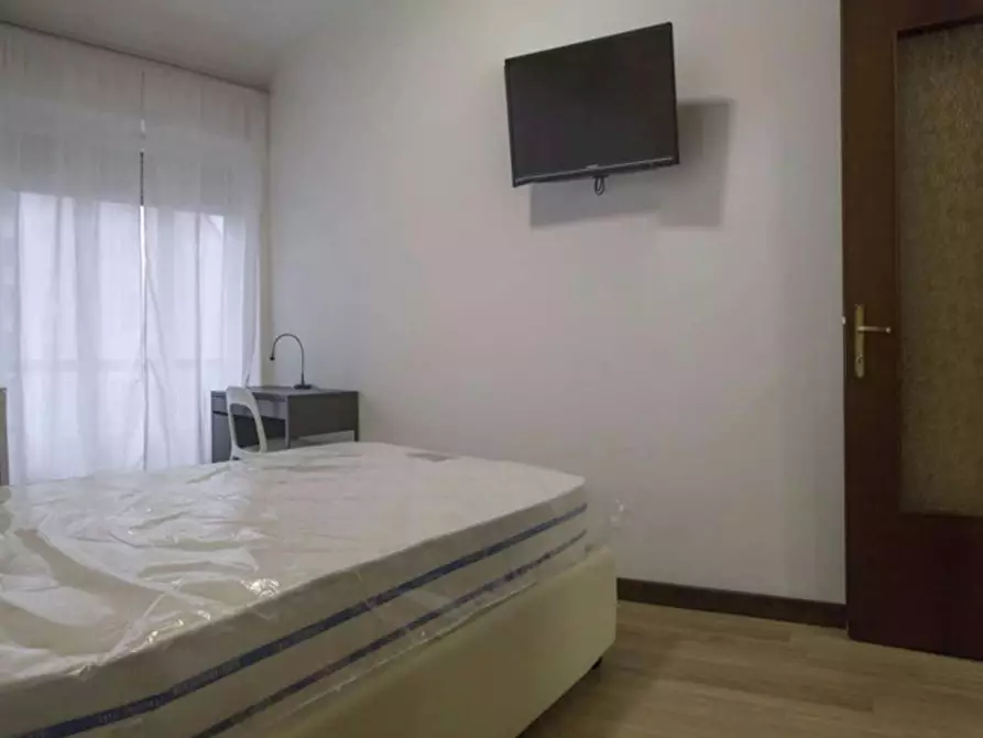 Immagine 2 di Camera in affitto  in Via Soperga a Milano