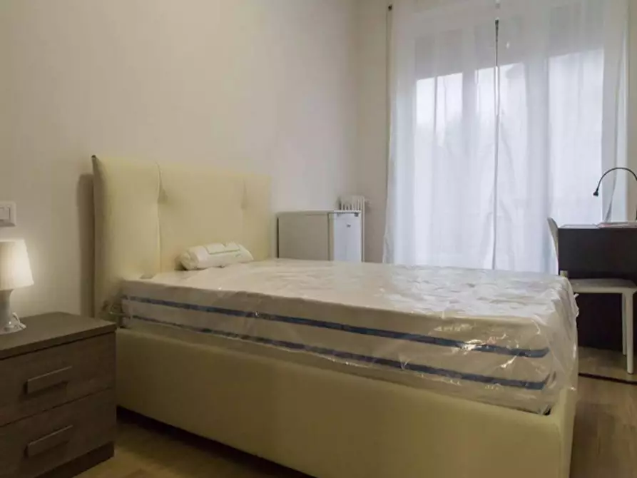 Immagine 1 di Camera in affitto  in Via Soperga a Milano