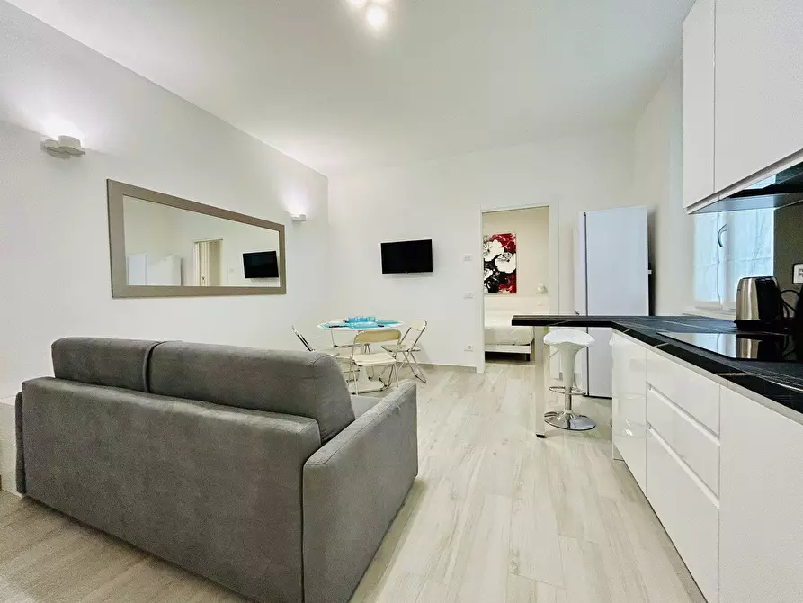 Immagine 4 di Appartamento in affitto  in Viale Abruzzi a Milano