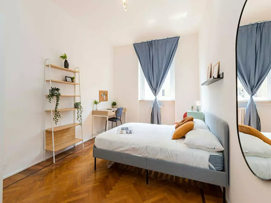 Immagine 3 di Camera in affitto  in Via Nino Oxilia a Milano