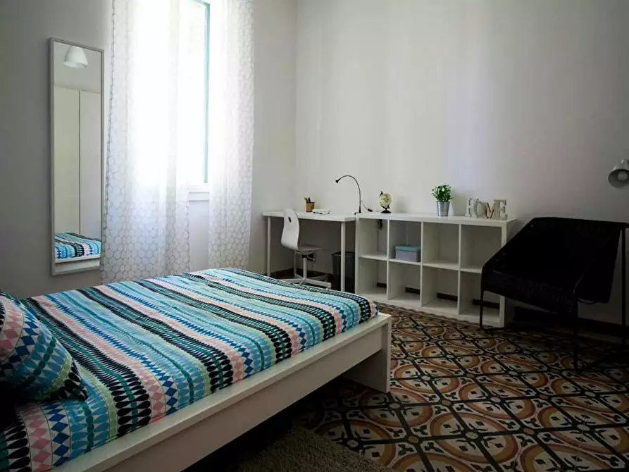 Immagine 4 di Camera in affitto  in Via Donato Creti a Bologna