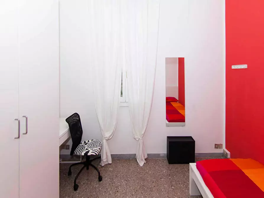 Immagine 8 di Camera in affitto  in Via Pelagio Palagi a Bologna