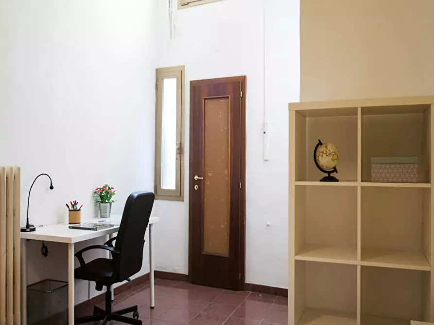 Immagine 3 di Camera in affitto  in Via Nazario Sauro a Bologna
