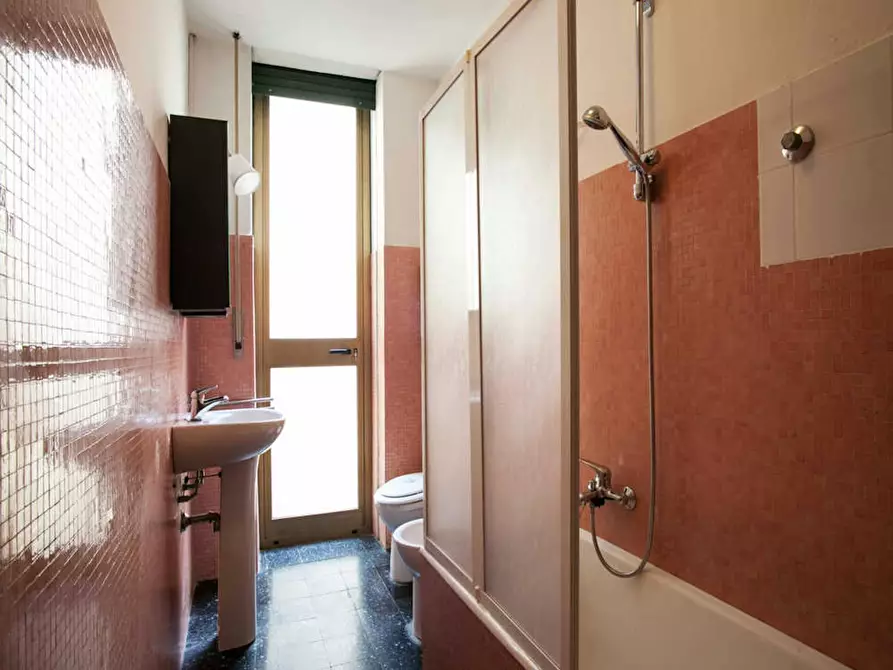 Immagine 9 di Camera in affitto  in Via Nazario Sauro a Bologna