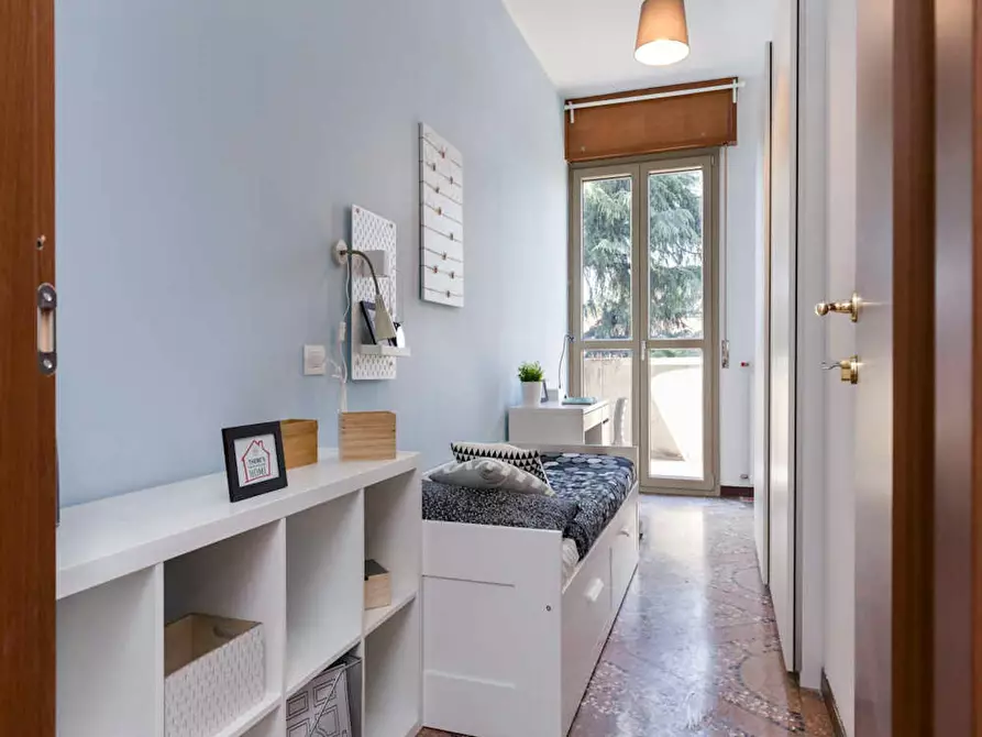 Immagine 1 di Camera in affitto  in Viale Giovanni Vicini a Bologna