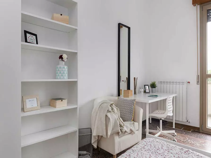 Immagine 3 di Camera in affitto  in Viale Giovanni Vicini a Bologna